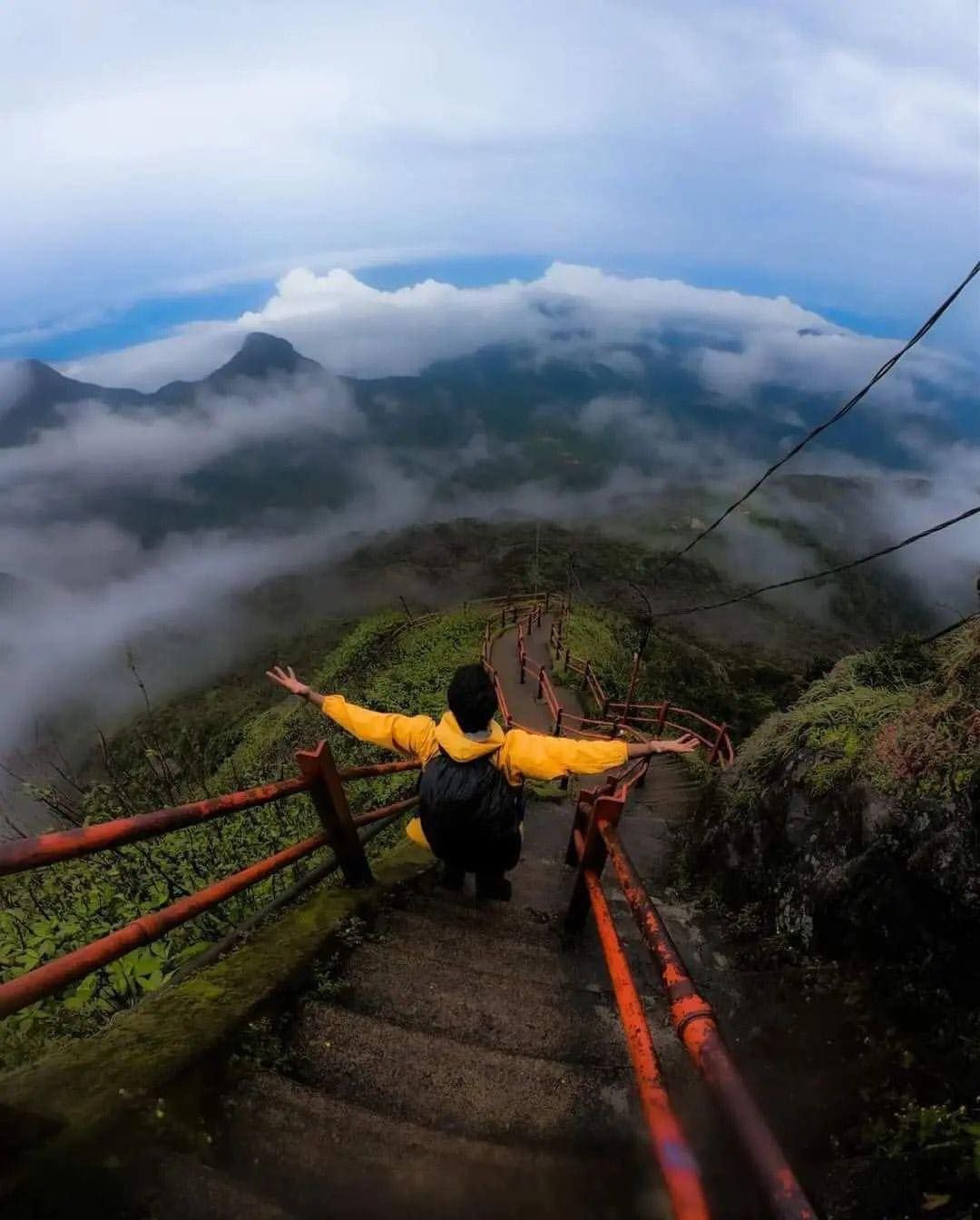 A night pilgrimage up Adam's Peak